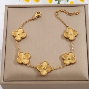 Elegant Gold Clover Charm Bracelet