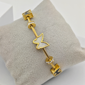 Butterfly Crystal Bracelet – Elegant & Sparkling Design