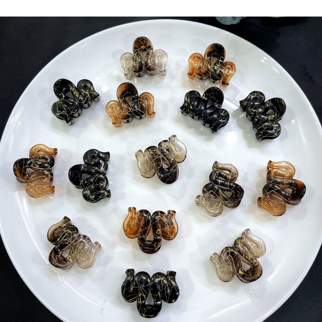 Snake Marbled Glass Hair Claw – Trendy Look