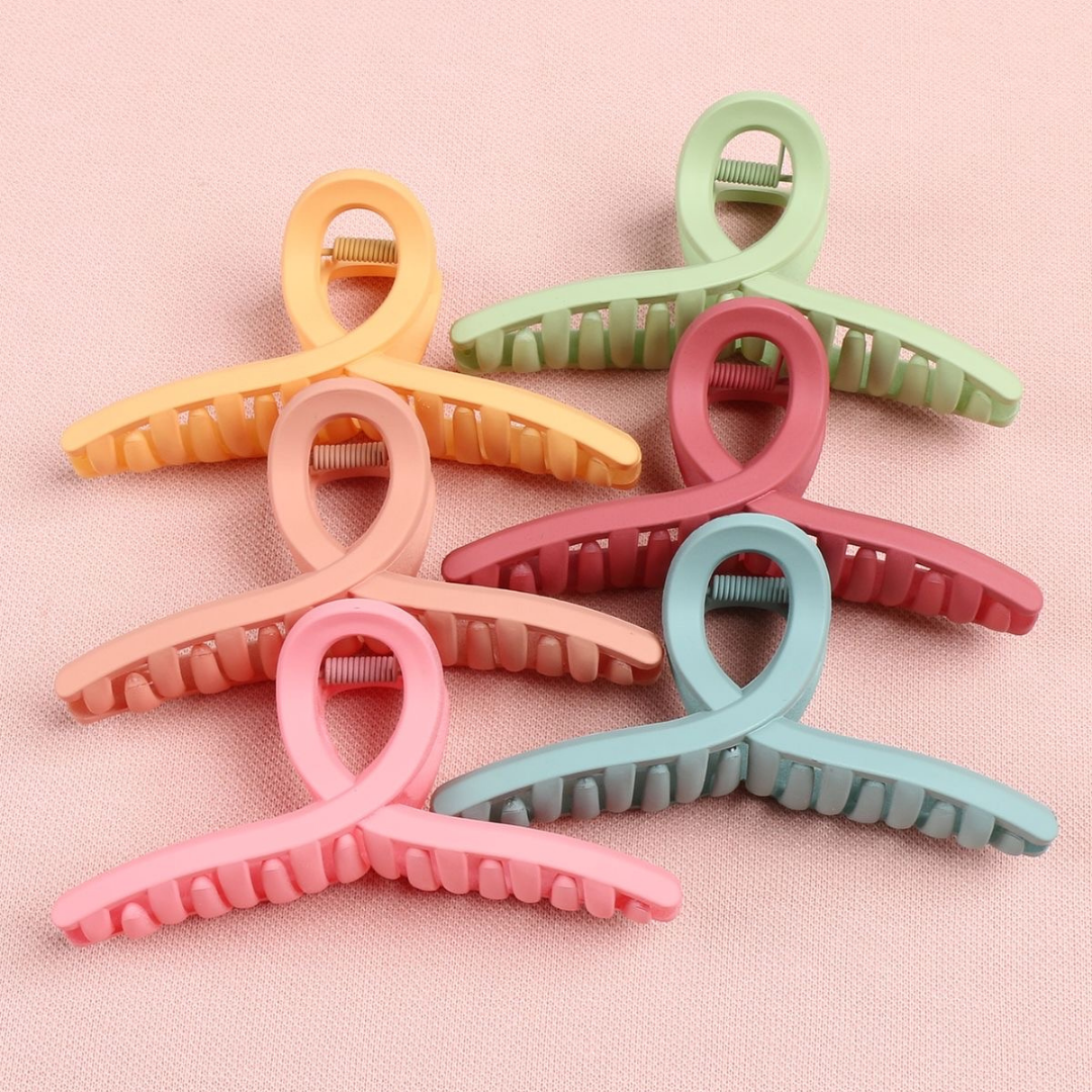 Pinteresty Twist Hair Clip – Modern & Chic