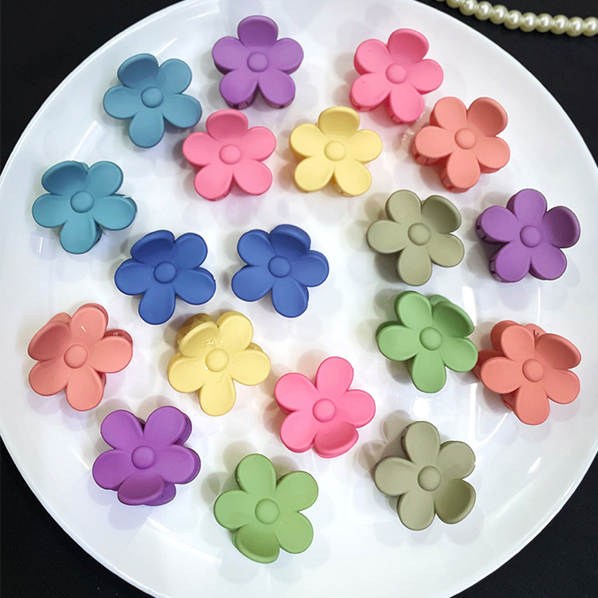 Pinteresty Flower Hair Claw – Cute & Trendy